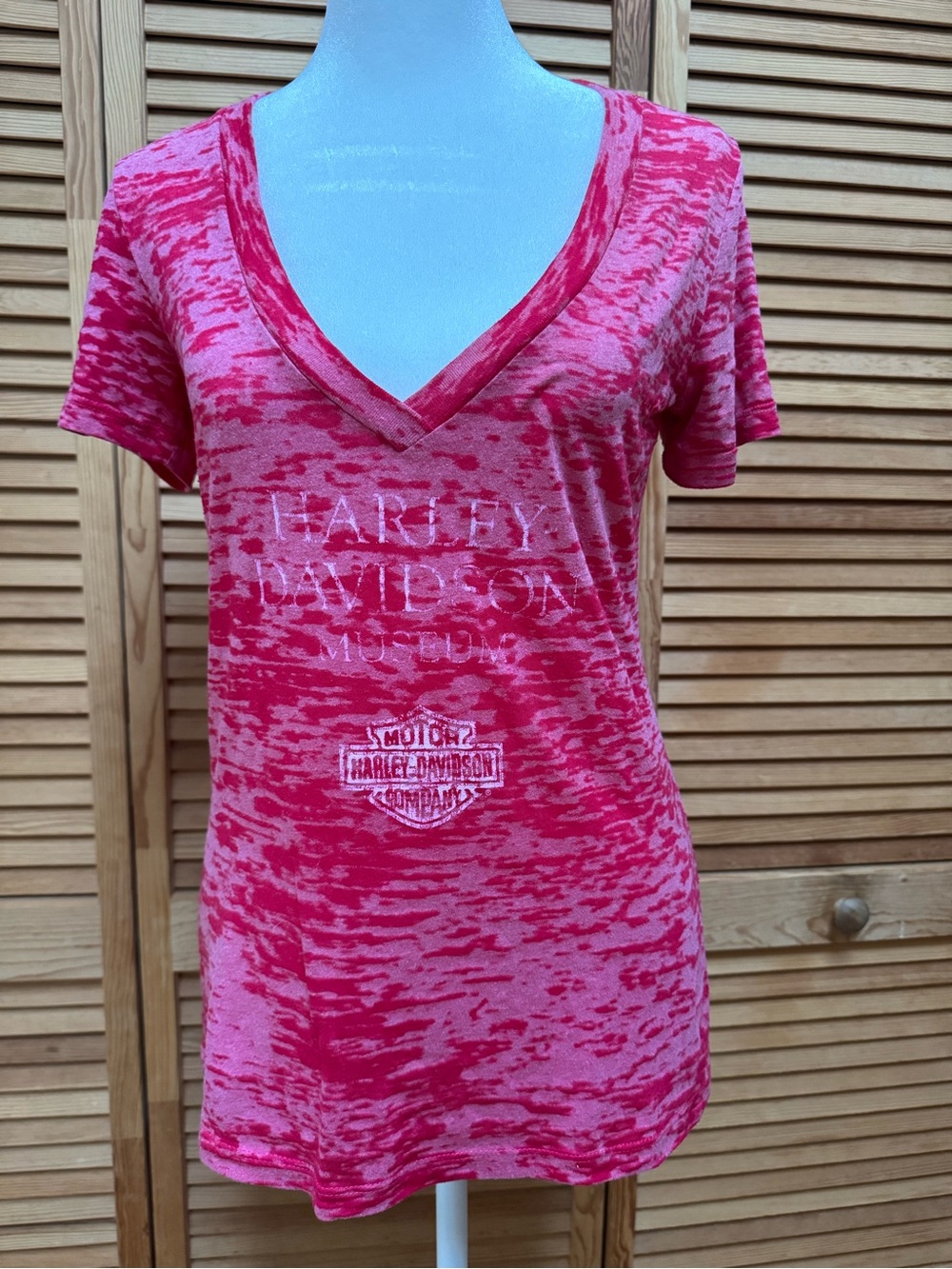 Harley-Davidson Museum Pink Burnout V-Neck Graphic Tee Size Large Biker Chic
